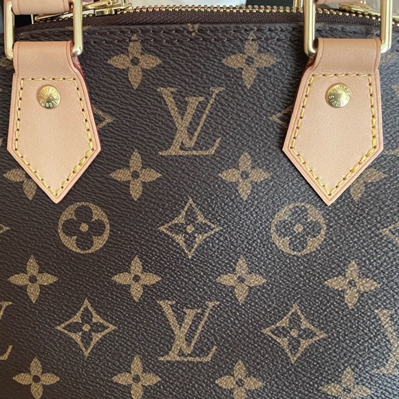 AUTHENTIC LOUIS VUITTON ALMA BB Monogram EUC - Picture 6 of 16